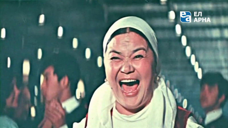 Әмина Өмірзақова сомдаған Тана – барша қазақ аналарының бейнесі. «Тақиялы періште»