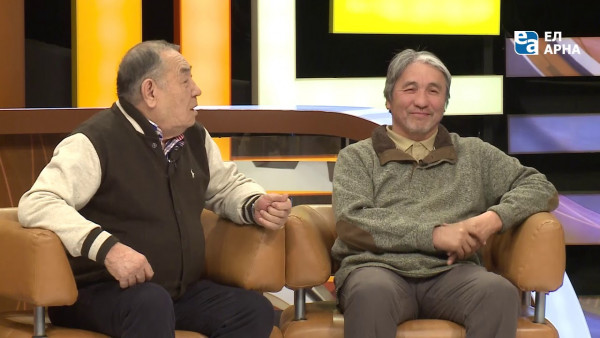 «Ашық көрсетілім». Сәбит Құрманбековтің «Әурелең» фильмі